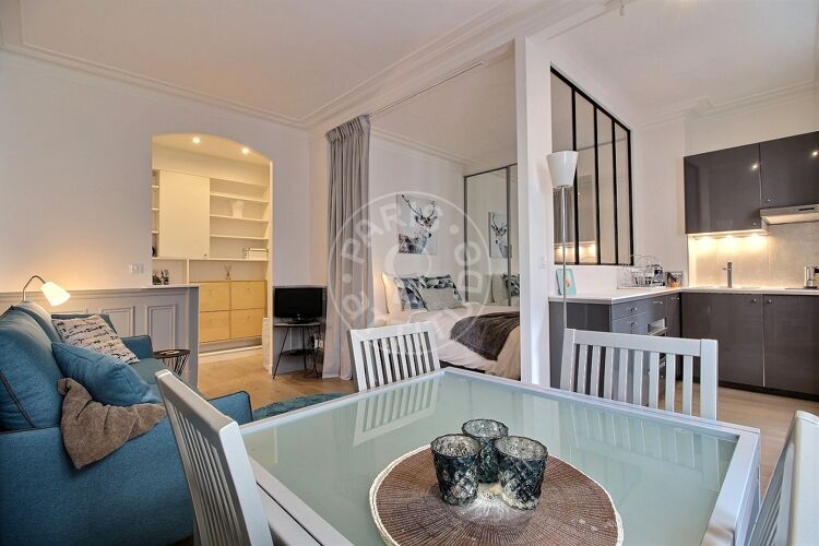 Wohnzimmer - Möblierte Alkovenwohnung - Paris 75011 - 6484