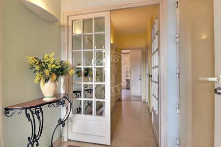 Entrance Furnished apartment - 55m²  - 1 bedroom - Bastille - Paris