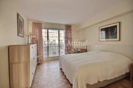 Bedroom Furnished apartment - 54m² - 1 bedroom - Neuilly-sur-Seine