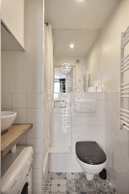 Bathroom Furnished studio - 18m²  - Saint-Germain - Paris