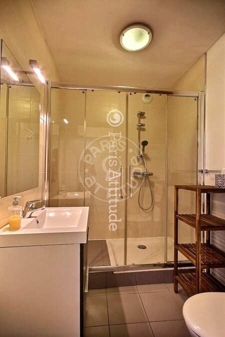 Bathroom Furnished studio - 32m²  - Convention - Paris