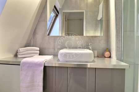 Bathroom Furnished studio - 21m²  - Champs-Elysées - Paris