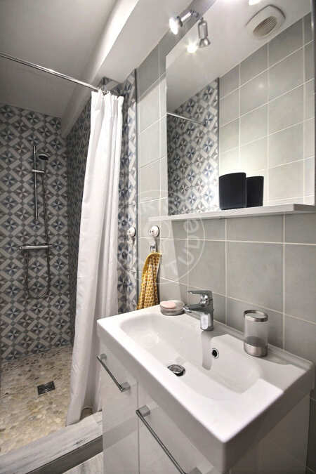 Badezimmer Möblierte wohnung - 67m²  - 2 Zimmer - Faubourg Saint-Martin - Paris