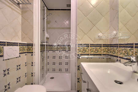 Casa de banho Apartamento mobilado - 40m²  - 2 quartos - Arc de Triomphe - Paris