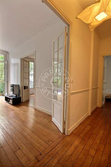 Entrance Furnished apartment - 97m²  - 3 bedrooms - Montparnasse - Paris