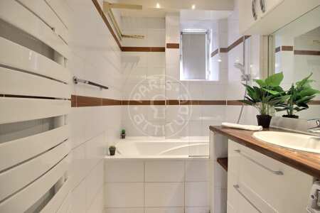 Bathroom Furnished apartment - 97m²  - 3 bedrooms - Montparnasse - Paris
