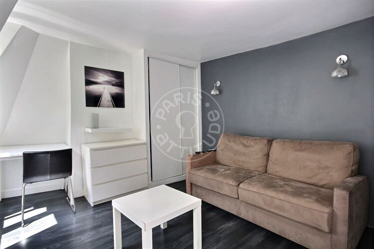 Salon - Studio meublé - Paris 75018 - 6685