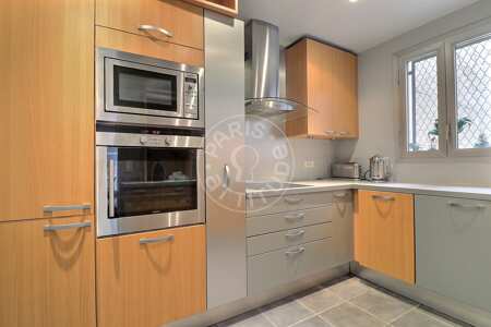 Kitchen Furnished apartment - 86m²  - 2 bedrooms - Place de Clichy - Paris