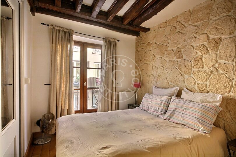 1 locale arredato - Parigi 75004 - 674