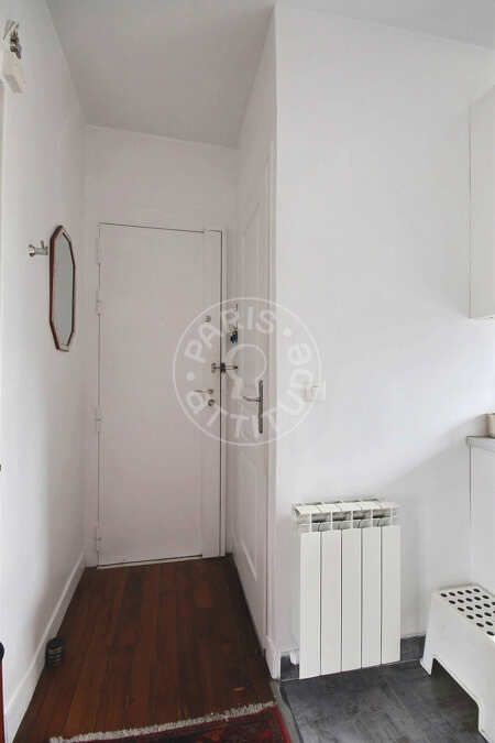 Entrée Appartement meublé - 40m²  - 1 chambre - Commerce - Paris