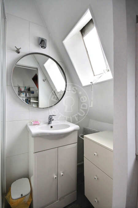 Salle de bain Appartement meublé - 40m²  - 1 chambre - Commerce - Paris