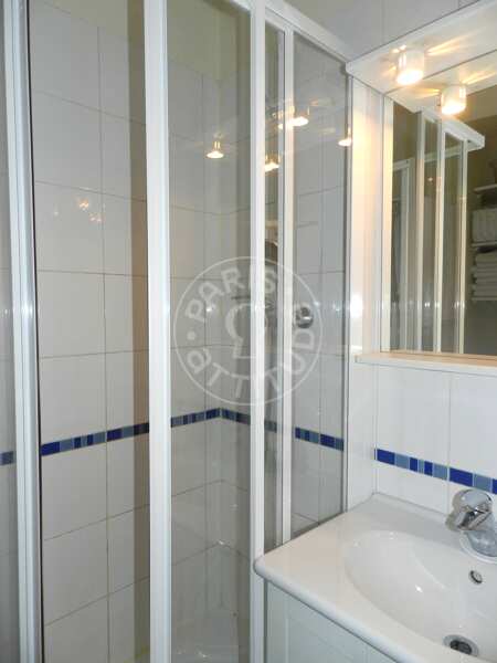 Salle de bain Appartement meublé - 55m²  - 2 chambres - Opéra - Paris