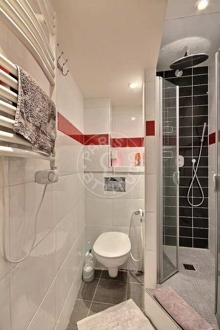 Bathroom Furnished apartment - 30m²  - 1 bedroom - Place Monge - Paris