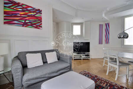 Salon Appartement meublé - 67m²  - 2 chambres - Saint-Lazare - Paris