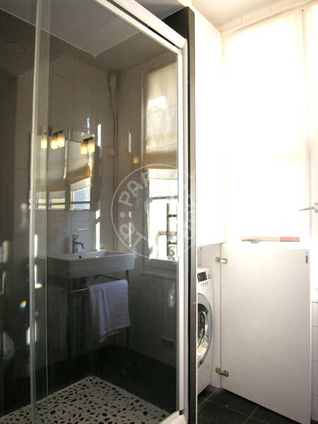 Salle de bain Studio alcove meublé - 40m²  - Jardin du Luxembourg - Paris