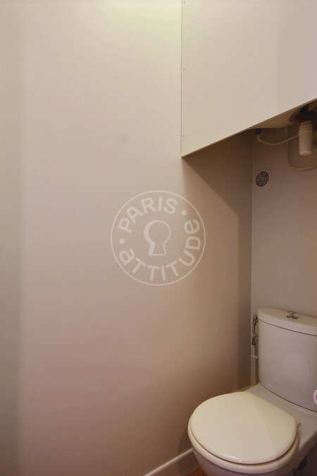 Inodoro Piso amueblado - 50m²  - 1 dormitorio - Invalides - París
