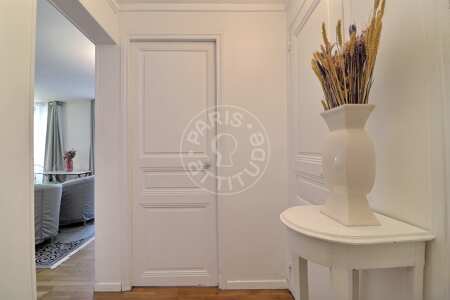Entrada Apartamento mobilado - 40m²  - 1 quarto - Tour Eiffel - Paris