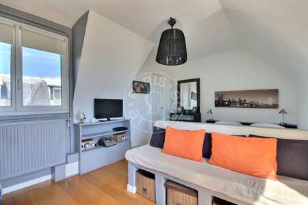 Living room Furnished studio - 25m²  - Levallois-Perret