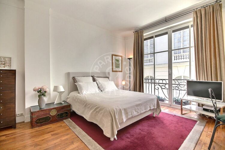 Living room - Furnished studio - Paris 75008 - 7155