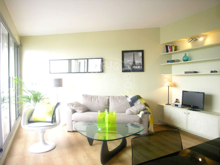 Wohnzimmer - Möblierte Alkovenwohnung - Paris 75010 - 7242