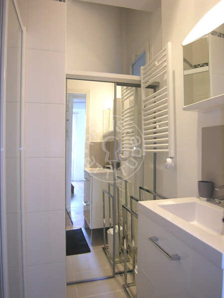 Casa de banho Apartamento mobilado - 33m²  - 1 quarto - Commerce - Paris