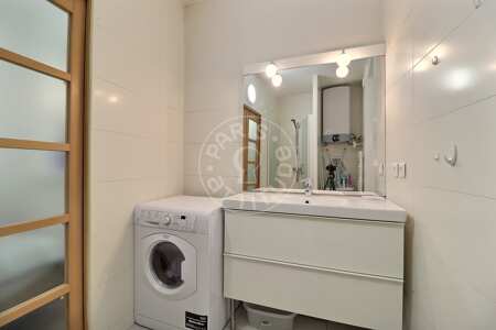 Salle de bain Appartement meublé - 44m²  - 1 chambre - Wagram - Paris