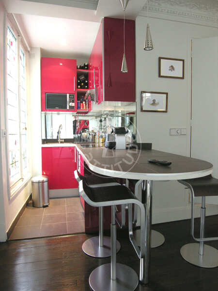 Kitchen Furnished apartment - 30m²  - 1 bedroom - Opéra - Paris