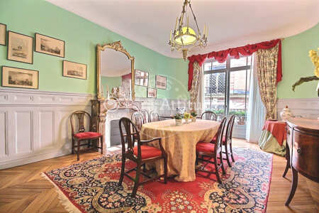 Salle à manger Appartement meublé - 220m²  - 3 chambres - Rue de la Pompe - Paris
