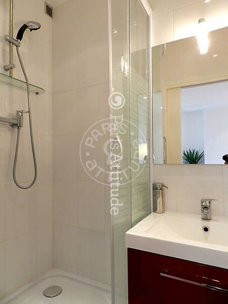Bathroom Furnished apartment - 30m²  - 1 bedroom - Parc André Citroën - Paris