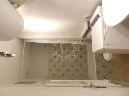 Bathroom Furnished studio - 22m²  - Montmartre / Place des Abbesses - Paris