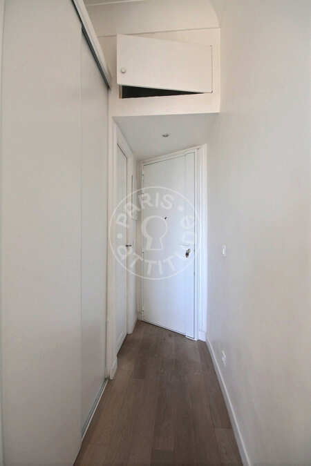 Entrance Furnished studio - 25m²  - Opéra - Paris
