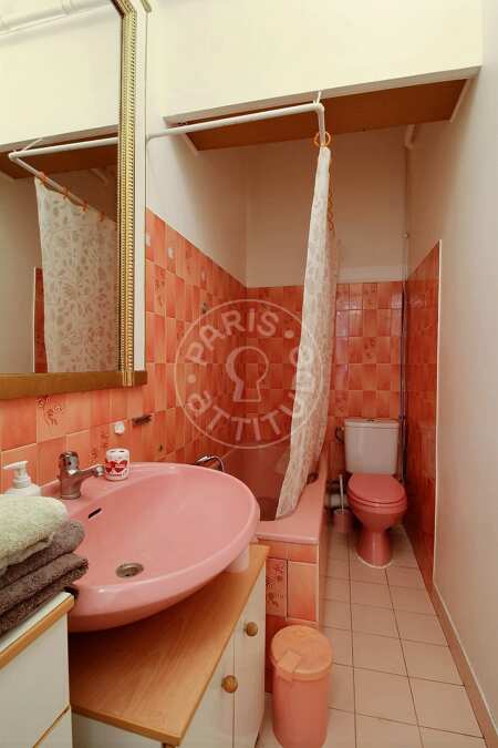 Salle de bain Appartement meublé - 68m²  - 2 chambres - Bir-Hakeim - Paris