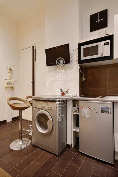 Kitchen Furnished studio - 17m²  - Porte de Vincennes - Paris