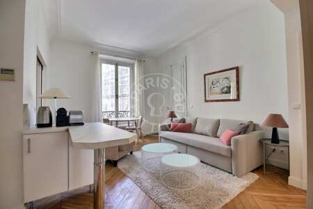 Salon Appartement meublé - 70m²  - 2 chambres - Champs-Elysées - Paris