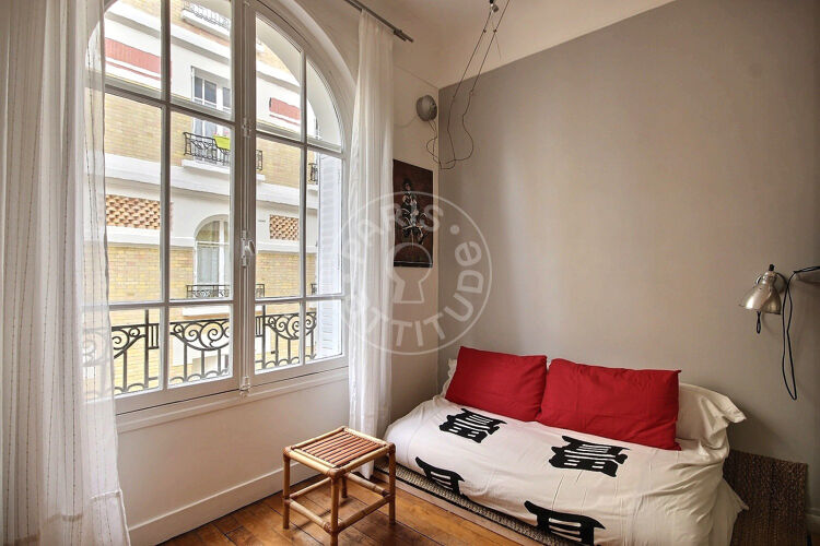 Salotto - 1 locale arredato - Parigi 75013 - 8156
