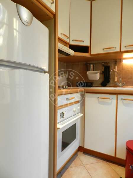 Cuisine Studio meublé - 25m²  - Saint-Germain - Paris