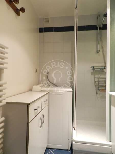 Salle de bain Studio meublé - 25m²  - Saint-Germain - Paris