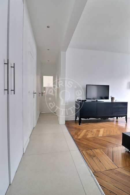 Entrance Furnished apartment - 61m²  - 2 bedrooms - La Muette / Bois de Boulogne - Paris