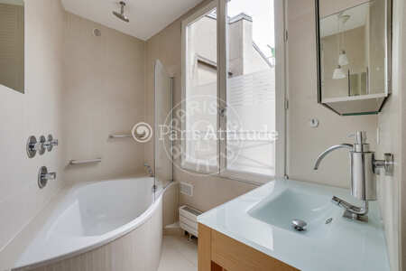 Casa de banho Apartamento mobilado - 40m²  - 1 quarto - Porte Dorée - Paris