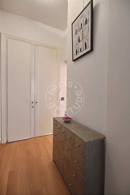 Entrada Piso amueblado - 45m²  - 1 dormitorio - Miromesnil - París