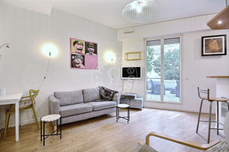 Salon - Studio meublé - Paris 75018 - 8307