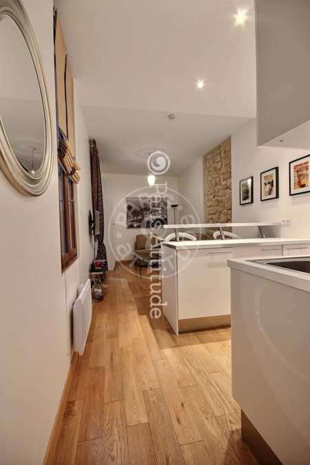 Entrée Studio meublé - 20m² - Place Monge - Paris