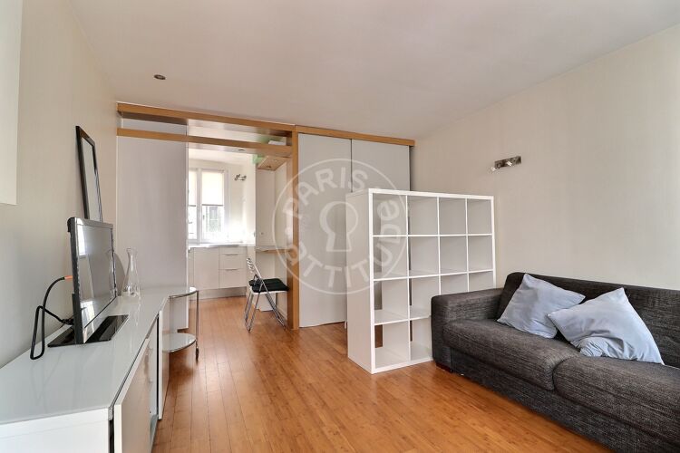 Salon - Studio meublé - Paris 75010 - 8346