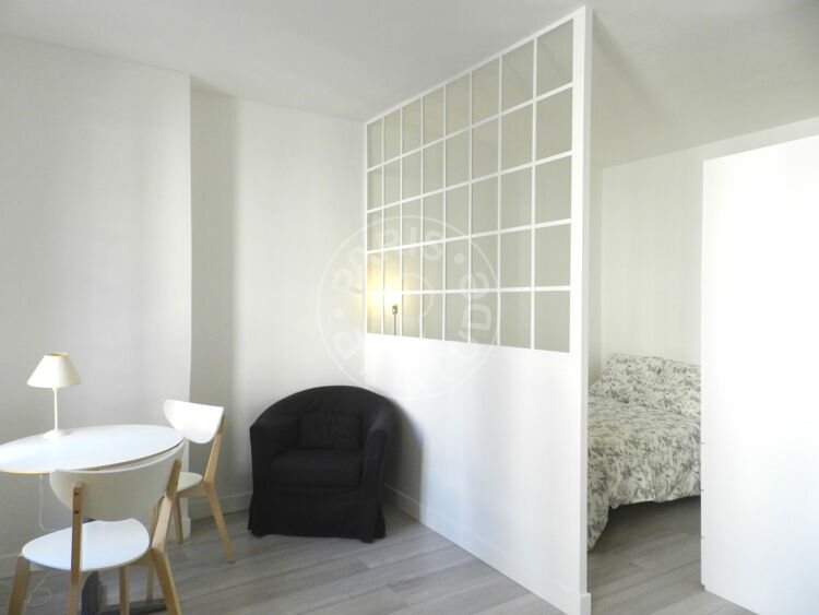 Living room - Furnished studio - Paris 75018 - 8360