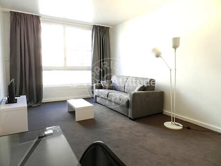 Salon Studio meublé - 30m²  - Trocadéro - Paris