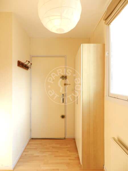 Entrée Appartement meublé - 40m²  - 1 chambre - Canal Saint-Martin - Paris