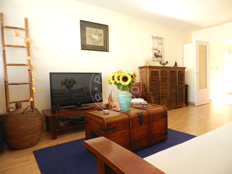 Sala - 1 quarto mobiliado - Paris 75010 - 8409