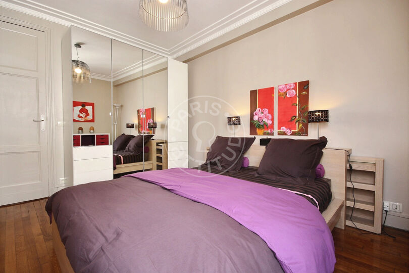 1 locale arredato - Parigi 75017 - 8426