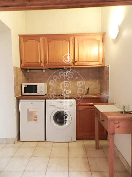 Cuisine Studio meublé - 27m²  - Pereire - Paris