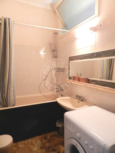 Badezimmer Möblierte wohnung - 59m²  - 1 Zimmer - Porte de Clichy - Paris